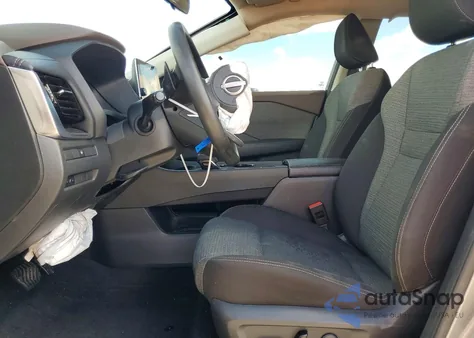 2022 Nissan Rogue Sv z USA, uszkodzony, nr VIN 5N1BT3BA2NC694019